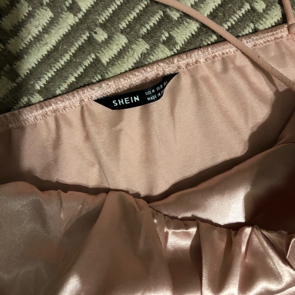 Clothes - Picture 3 of 10